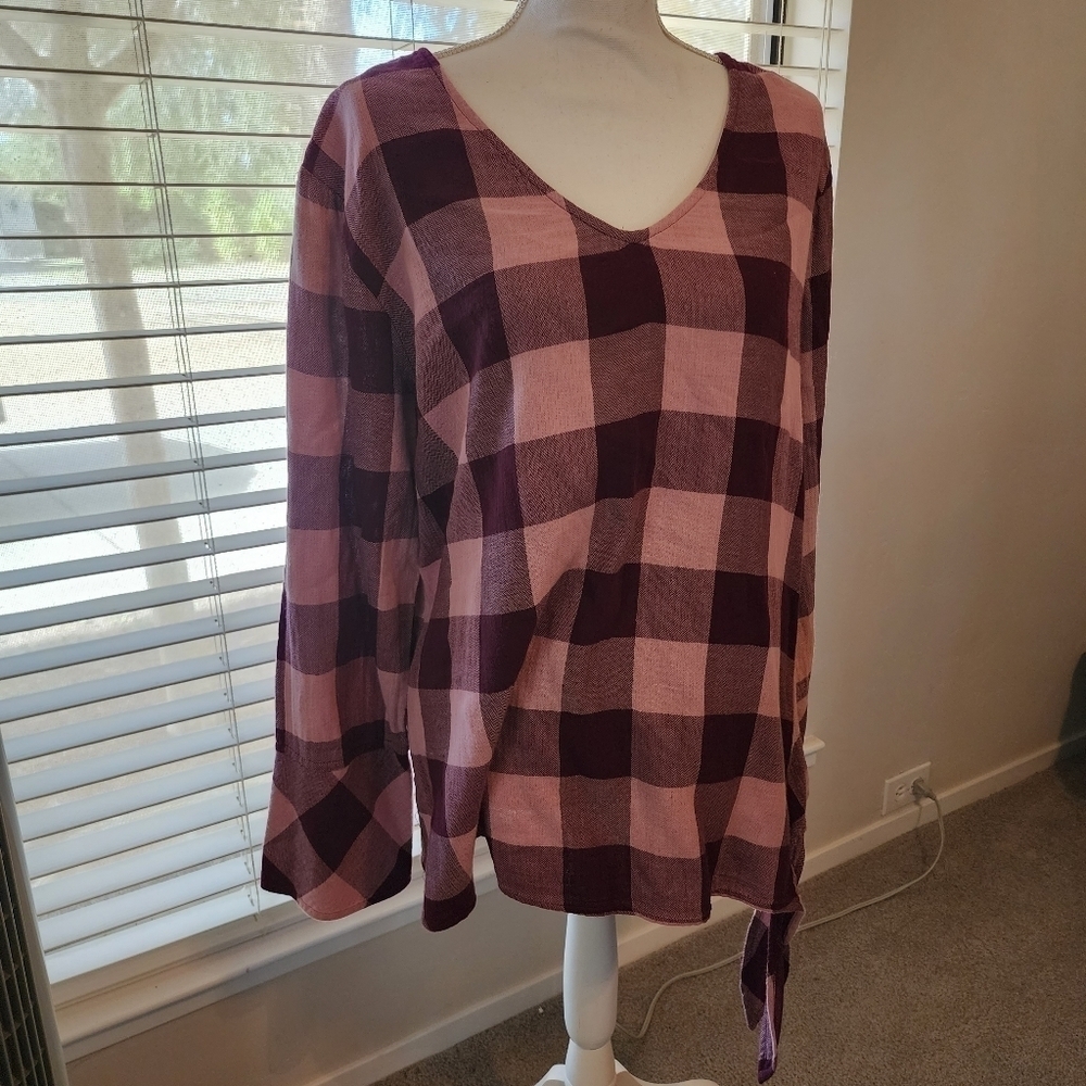 Checkered blouse L